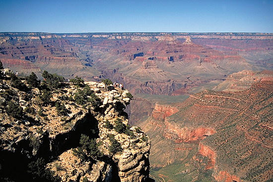 Blick vom Desert View Point durch die westliche Länge des Grand Canyon
