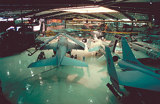 Ausstellungshalle des Museum of Naval Aviation in Pensacola